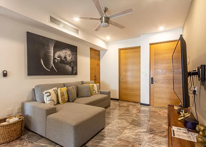 Right On The Beach, Gym, Location, Private Plunge *