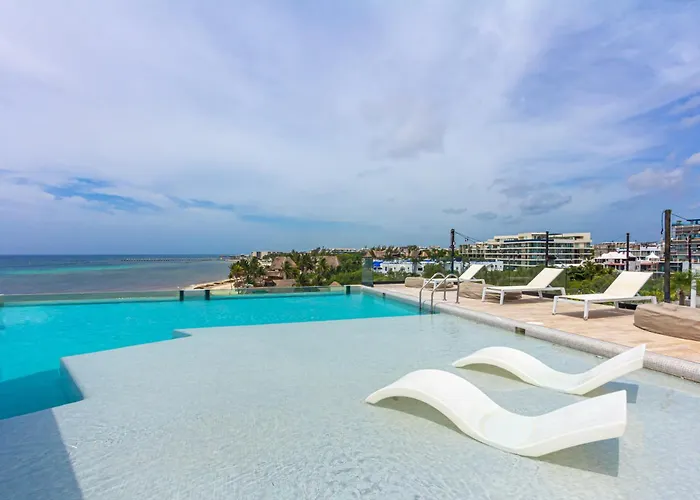 Right On The Beach, Gym, Location, Private Plunge